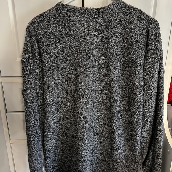 Wolly Threads Sweatshirt- Like New - Picture 4 of 5